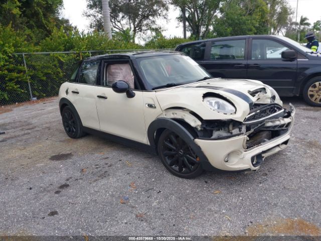 2016 MINI HARDTOP WMWXU3C59G2B67189