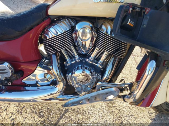 2015 INDIAN MOTORCYCLE CO. ROADMASTER 56KTRAAA8F3323259 Photo 7