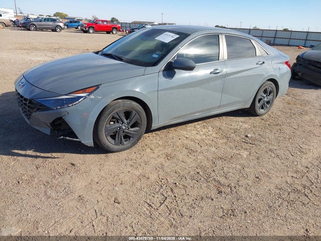 KMHLM4AG1MU065938 Hyundai ELANTRA SEL