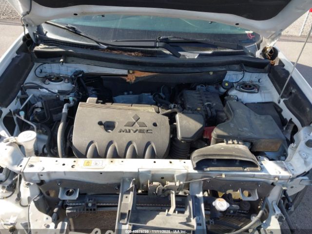 2016 MITSUBISHI OUTLANDER JA4AD3A33GZ061040 Photo 9