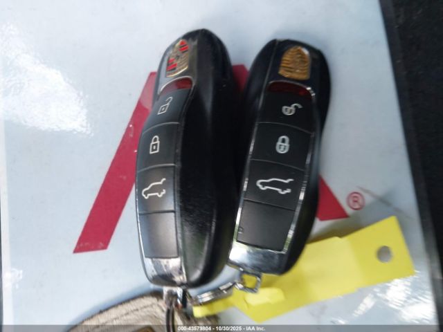 2016 PORSCHE CAYENNE WP1AA2A26GKA09005 Photo 10