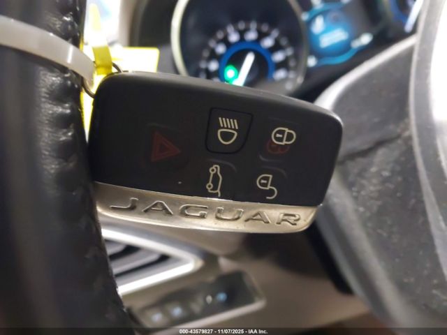 2018 JAGUAR F-PACE SADCK2FN9JA283889 Photo 10