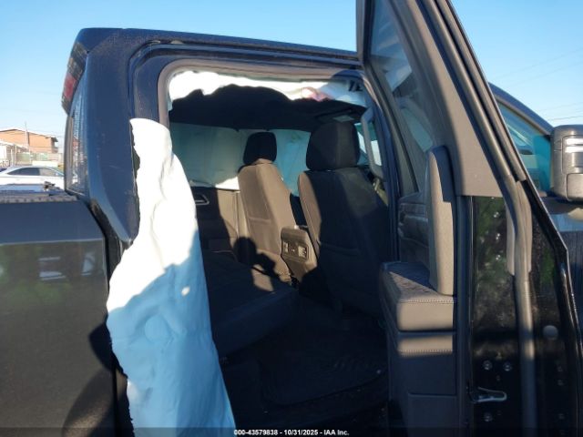 2022 CHEVROLET SILVERADO 1500 1GCUDDET7NZ514513 Photo 7