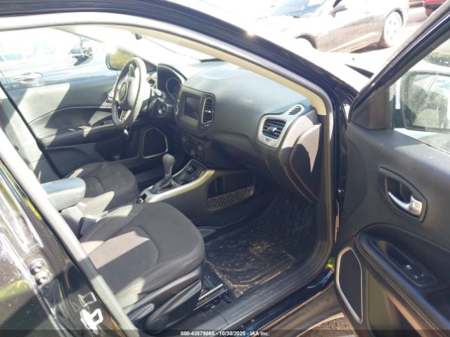 2021 JEEP COMPASS 3C4NJDAB9MT599287 Photo 4