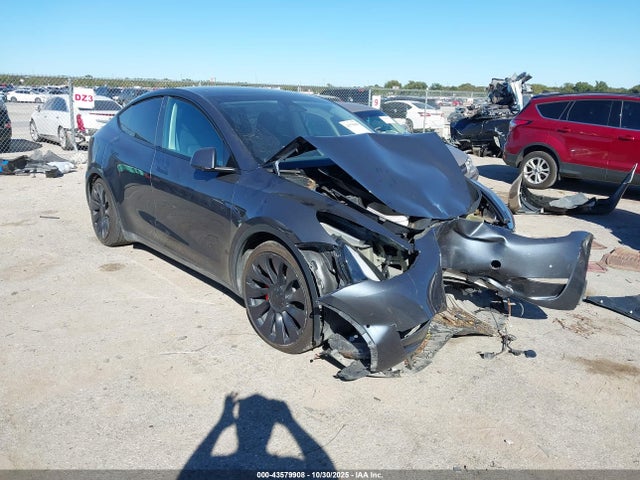 2022 TESLA MODEL Y 7SAYGDEF8NF545927 Photo 0