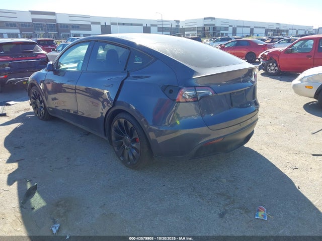 2022 TESLA MODEL Y 7SAYGDEF8NF545927 Photo 2
