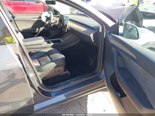 2022 TESLA MODEL Y 7SAYGDEF8NF545927 Photo 4
