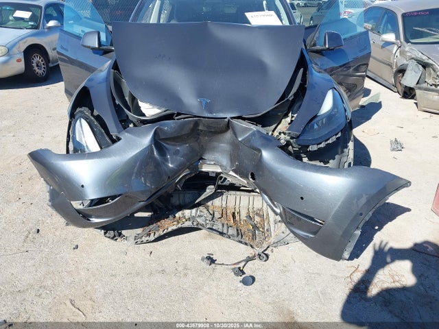 2022 TESLA MODEL Y 7SAYGDEF8NF545927 Photo 5