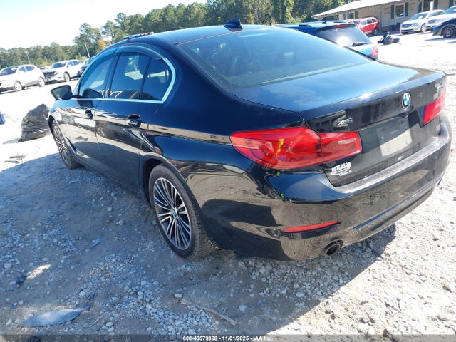 2019 BMW 530I WBAJA7C56KWW16607 Photo 2