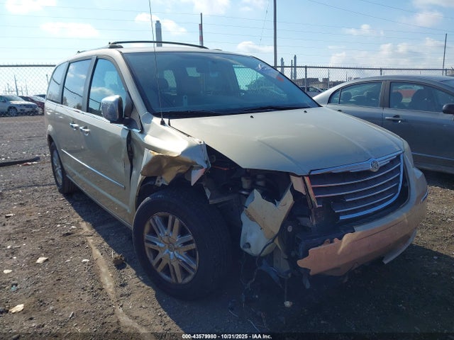 2010 CHRYSLER TOWN & COUNTRY 2A4RR7DX4AR404241 Photo 5
