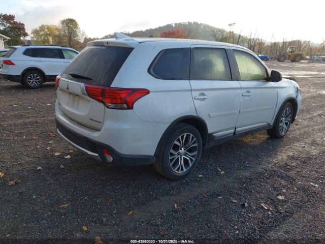 2017 MITSUBISHI OUTLANDER JA4AD2A36HZ023751 Photo 3