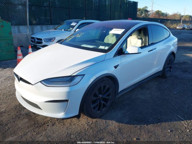 2023 TESLA MODEL X 7SAXCBE5XPF375575 Photo 1
