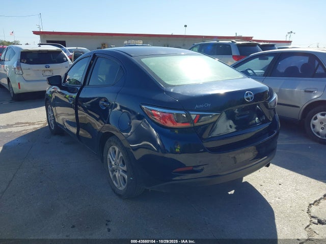 3MYDLBZV1GY113704 Scion p5v