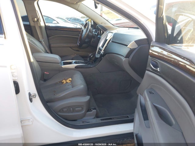 2010 CADILLAC SRX 3GYFNAEY1AS619419 Photo 4