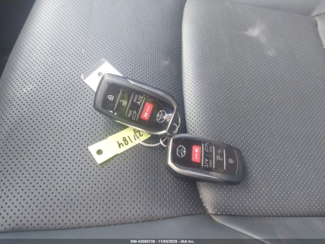 2023 TOYOTA RAV4 PRIME JTMFB3FV3PD160997 Photo 10