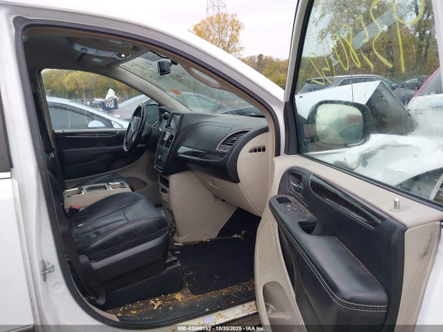 2014 Chrysler Town & Country Touring მანქანა იყიდება აუქციონზე, vin: 2C4RC1BG0ER395194, აუქციონის ნომერი: 43580152