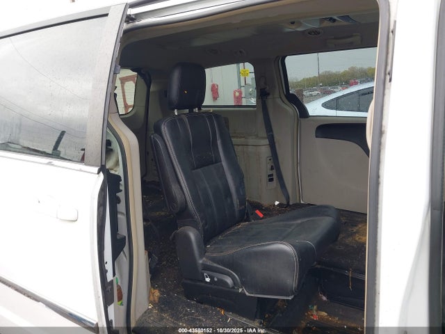 2014 Chrysler Town & Country Touring მანქანა იყიდება აუქციონზე, vin: 2C4RC1BG0ER395194, აუქციონის ნომერი: 43580152