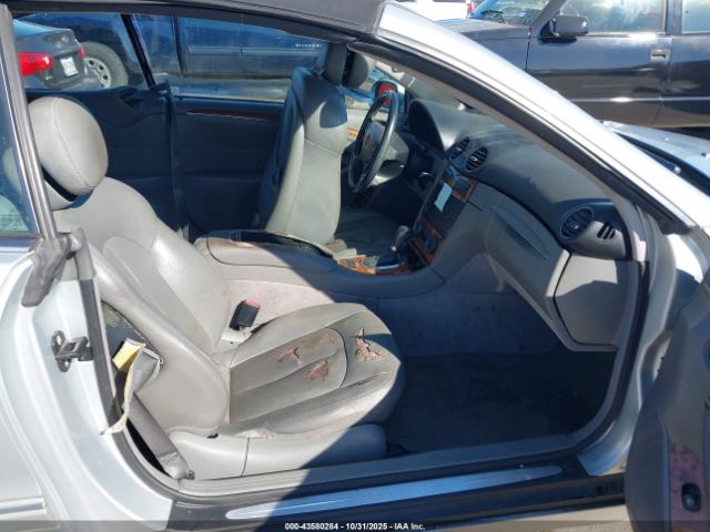 2008 MERCEDES-BENZ CLK 350 WDBTK56FX8T096468 Photo 4