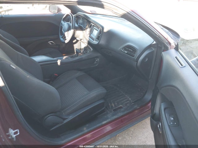 Продажа на аукционе авто 2017 Dodge Challenger Sxt, vin: 2C3CDZAG3HH598131, номер лота: 43580487