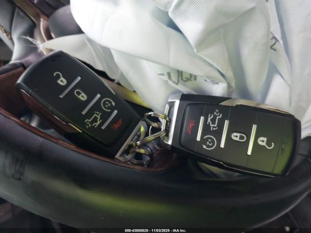 2022 RAM 1500 1C6SRFKTXNN137098 Photo 10