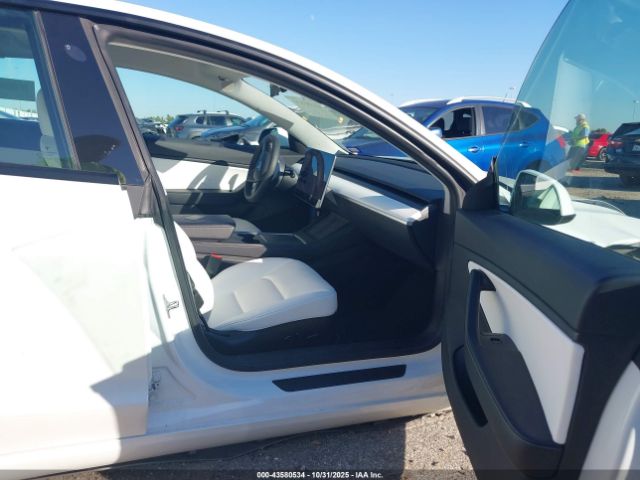 2021 TESLA MODEL 3 5YJ3E1EA0MF870053 Photo 4