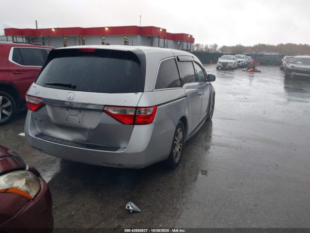 2011 HONDA ODYSSEY 5FNRL5H69BB077118 Photo 3