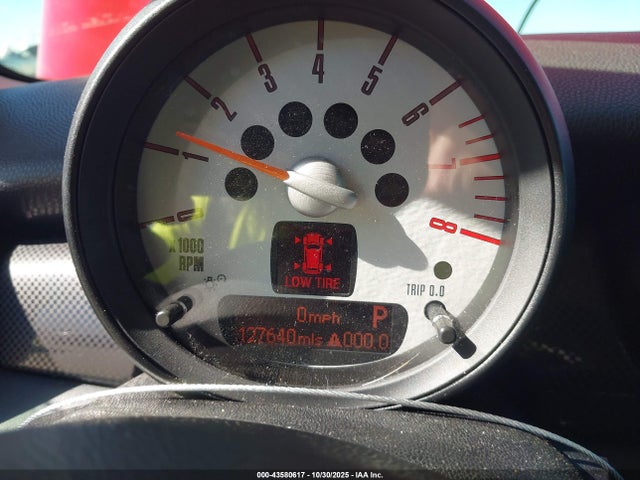 2011 MINI COOPER S WMWSV3C51BTY14837 Photo 6