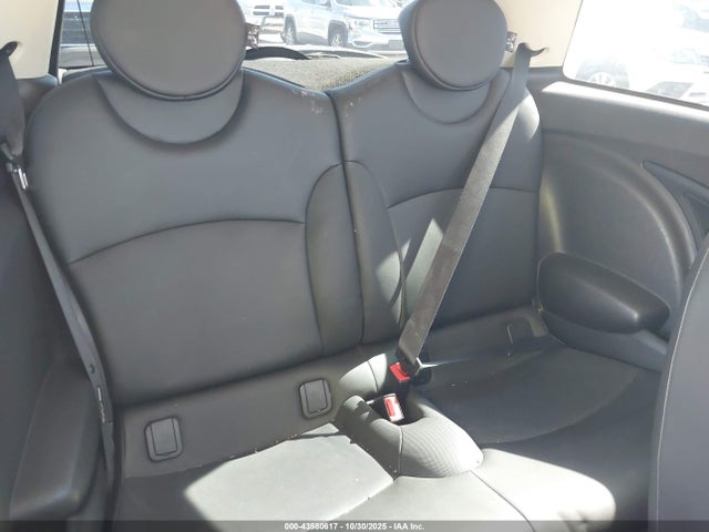 2011 MINI COOPER S WMWSV3C51BTY14837 Photo 7