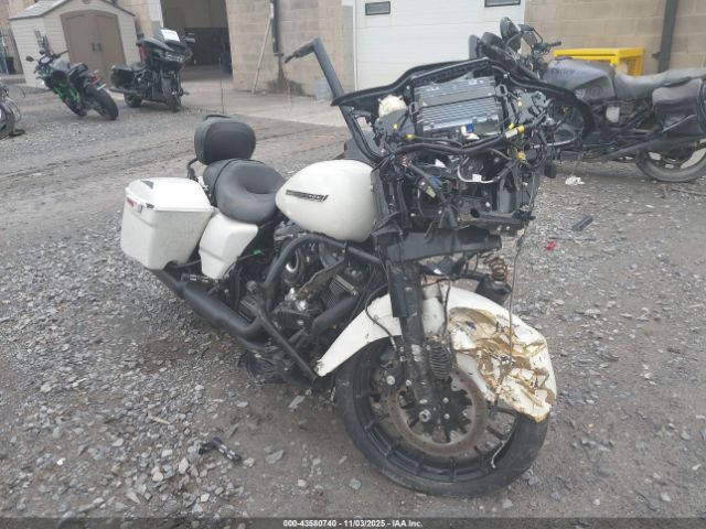 2018 HARLEY-DAVIDSON FLTRXS 1HD1KTC16JB674338