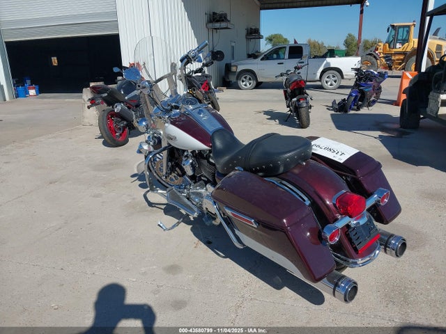 2021 HARLEY-DAVIDSON FLHR 1HD1FBC10MB613473 Photo 2