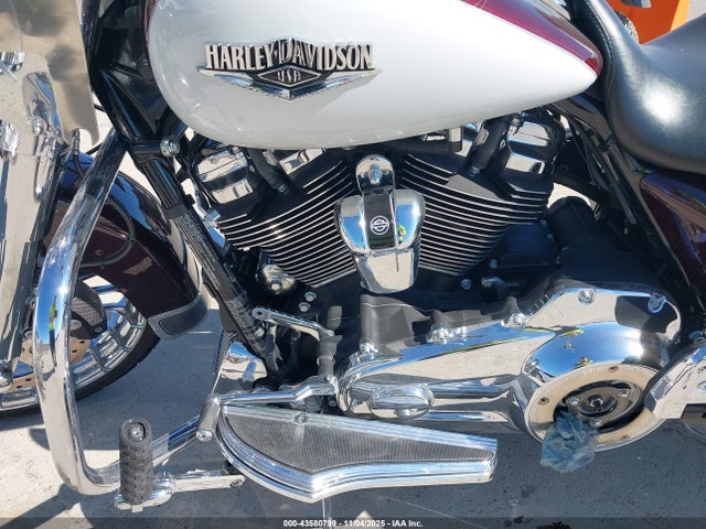 2021 HARLEY-DAVIDSON FLHR 1HD1FBC10MB613473 Photo 8