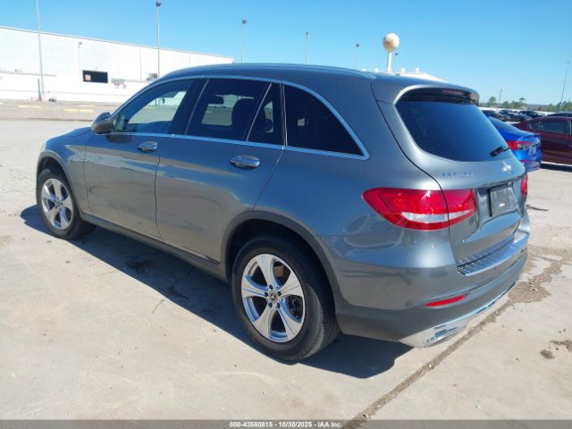 2017 MERCEDES-BENZ GLC 300 WDC0G4KB2HV009230 Photo 2
