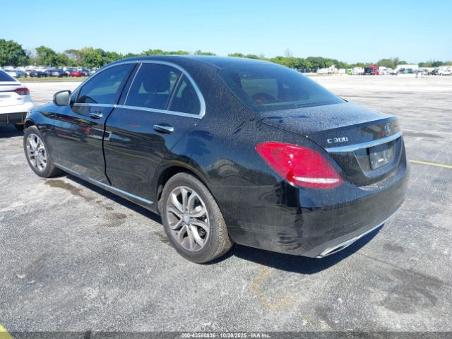 2017 MERCEDES-BENZ C 300 WDDWF4KB8HR244605 Photo 2