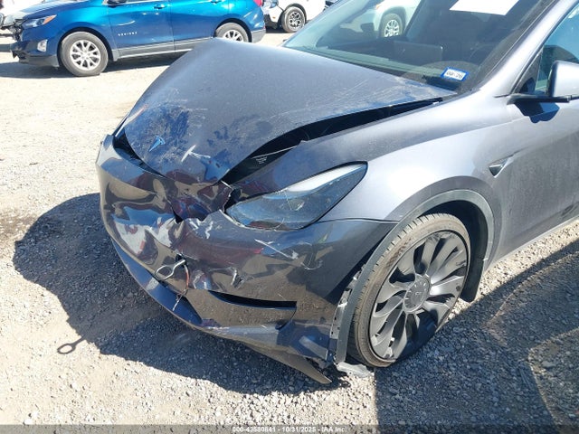 2023 TESLA MODEL Y 7SAYGDEF8PF863923 Photo 5