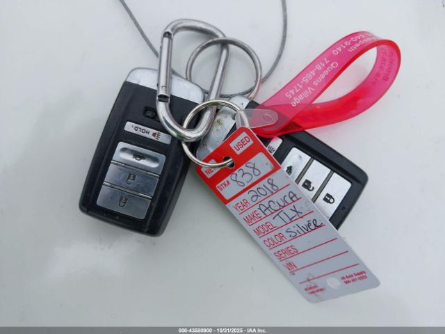 2018 ACURA TLX 19UUB1F58JA008364 Photo 10