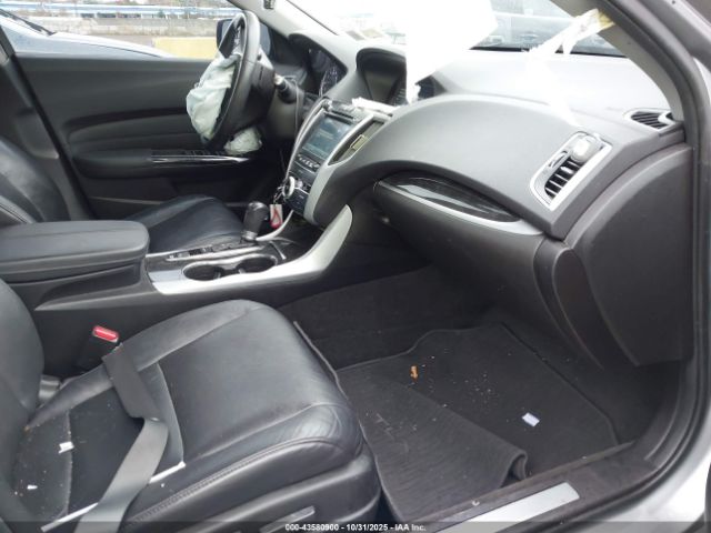 2018 ACURA TLX 19UUB1F58JA008364 Photo 4