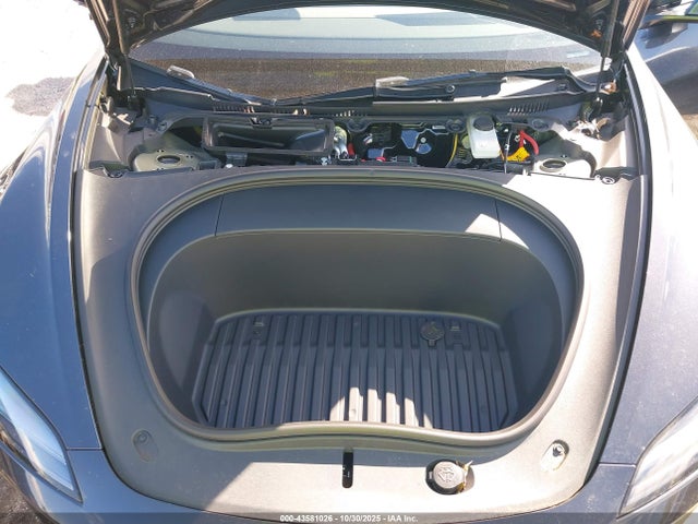 2024 TESLA MODEL 3 5YJ3E1EA9RF737721 Photo 9