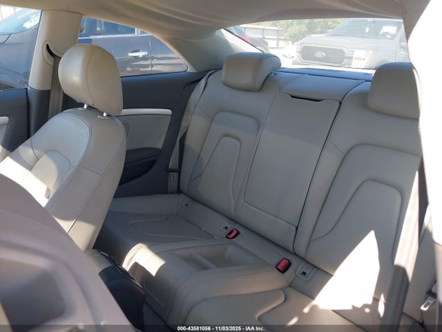2010 AUDI A5 WAULFAFR1AA033430 Photo 7