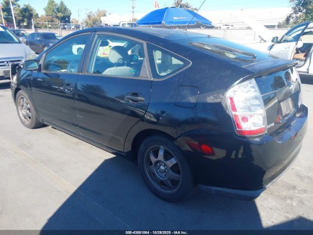 2005 TOYOTA PRIUS JTDKB20U253052818 Photo 2
