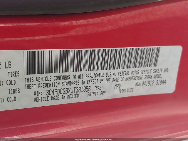 3C4PDCGBXJT381856 Dodge Journey Crossroad