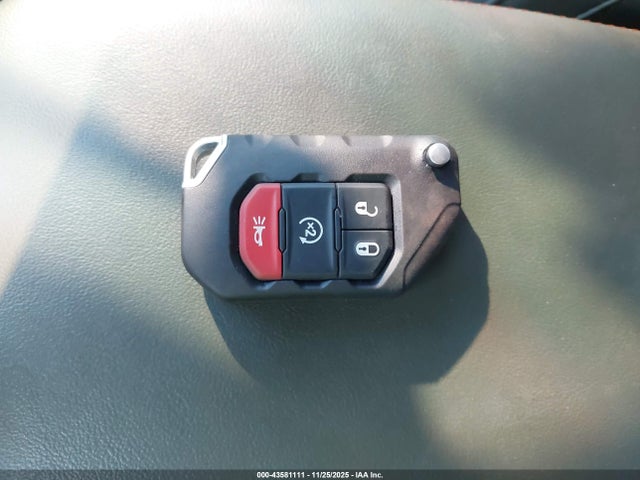43581111 :رقم المزاد ، 1C6JJTEG9RL106958 vin ، 2024 Jeep Gladiator Mojave X مزاد بيع