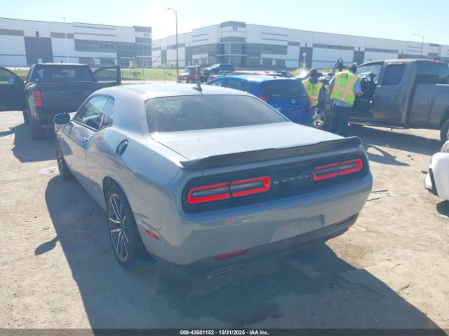 2021 DODGE CHALLENGER 2C3CDZBT1MH513891 Photo 2