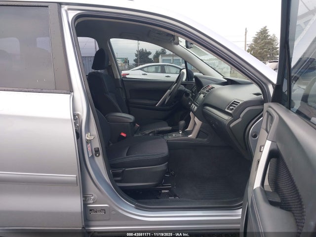 JF2SJABC0HH803604 Subaru Forester 2.5i