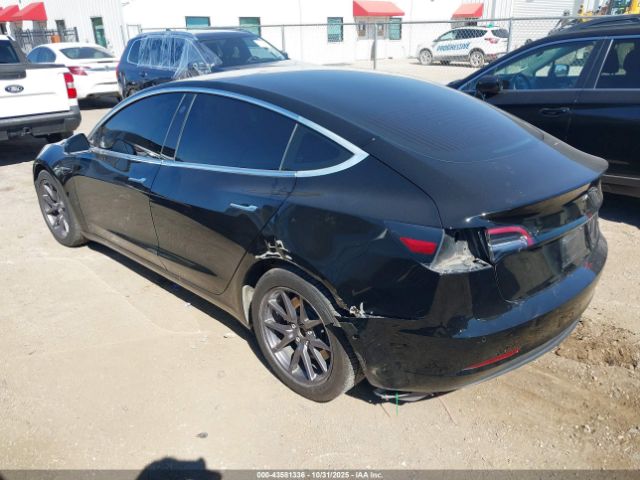 2019 TESLA MODEL 3 5YJ3E1EB5KF197041 Photo 2