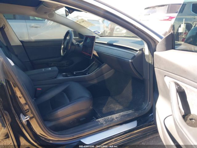 2019 TESLA MODEL 3 5YJ3E1EB5KF197041 Photo 4