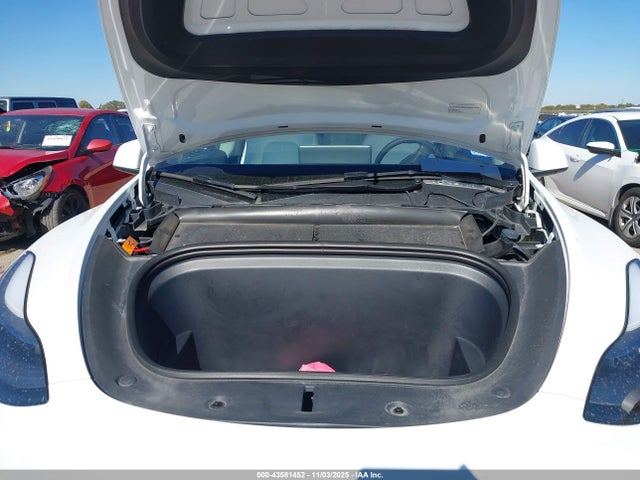 2024 TESLA MODEL Y 7SAYGDEE4RA267781 Photo 9