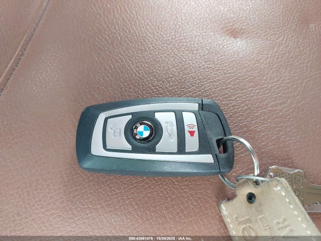 2016 BMW X3 5UXWX9C53G0D71635 Photo 10