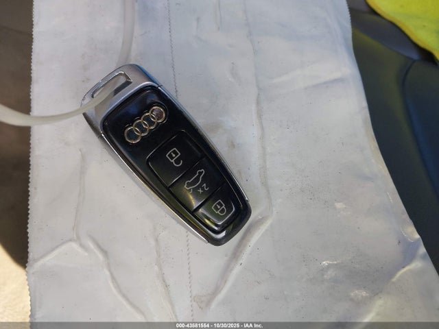 2020 AUDI Q7 WA1LXAF79LD002615 Photo 10