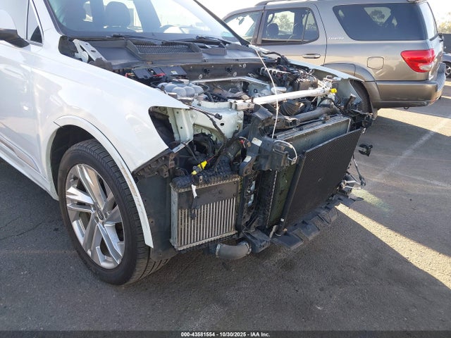 2020 AUDI Q7 WA1LXAF79LD002615 Photo 5