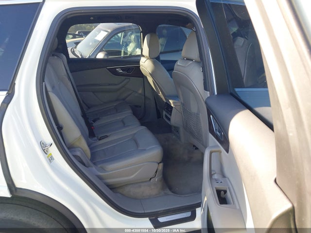2020 AUDI Q7 WA1LXAF79LD002615 Photo 7